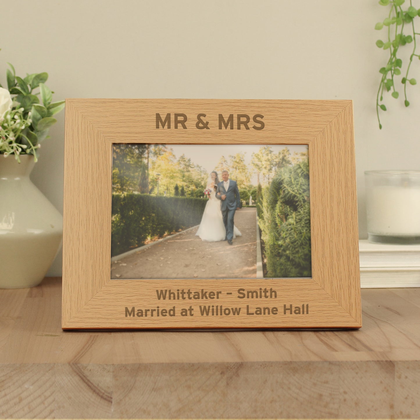 Personalised Bold Text 5x7 Landscape Oak Finish Photo Frame - MK&JD Gifts