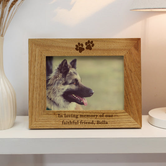 Personalised Oak Finish 4x6 Paw Prints Photo Frame