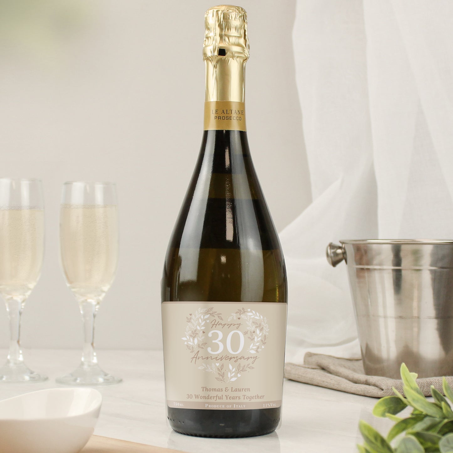 Personalised 30th Pearl Wedding Anniversary Prosecco - MK&JD Gifts
