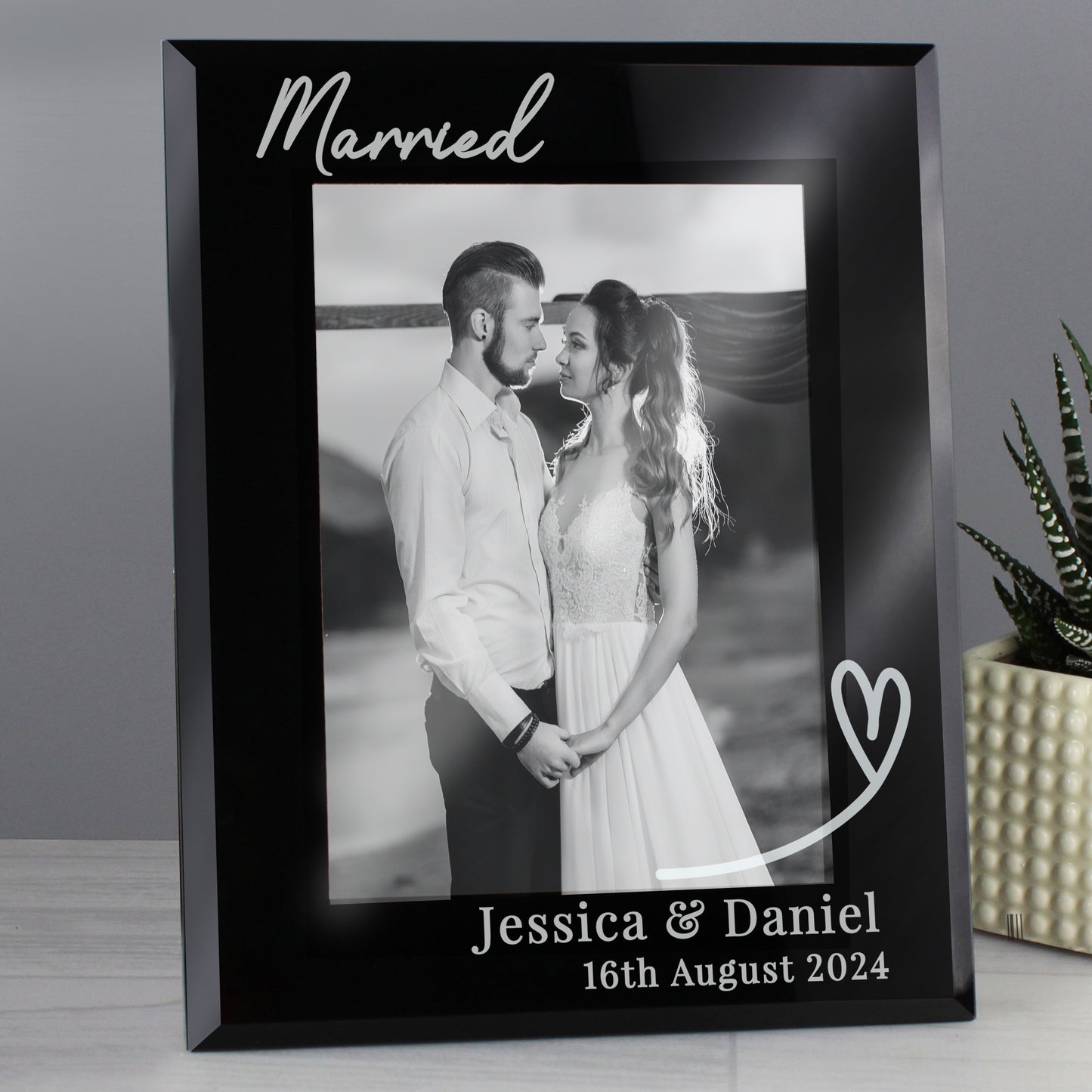 Personalised Heart Black Glass 7x5 Photo Frame - MK&JD Gifts