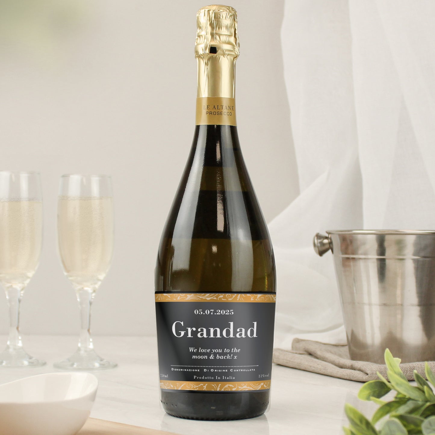 Personalised Classic Black Label Prosecco - MK&JD Gifts