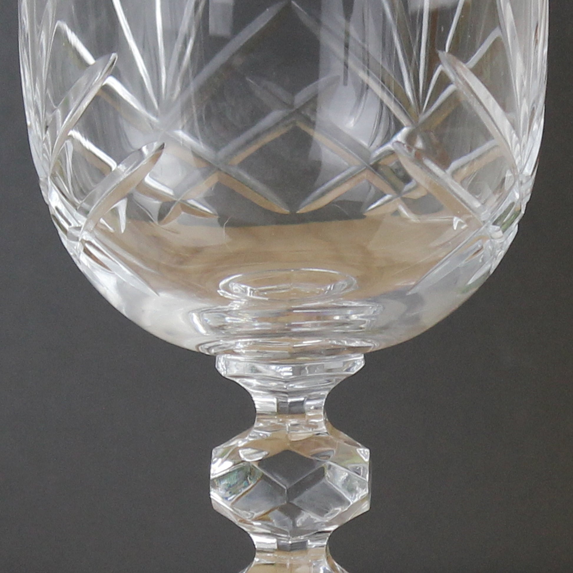 Personalised Cut Crystal Wine Glass - MK&JD Gifts
