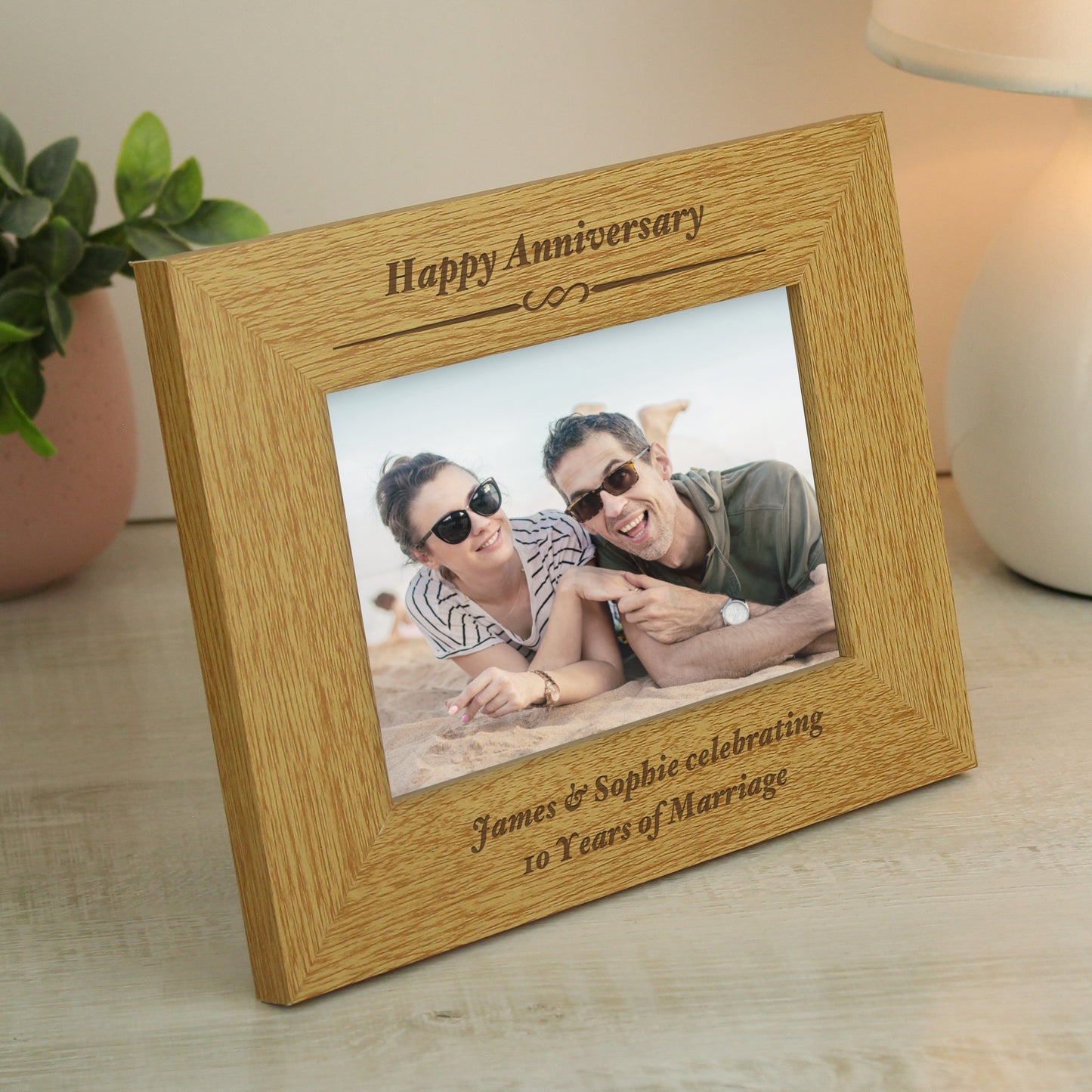 Personalised Formal 6x4 Landscape Oak Finish Photo Frame - MK&JD Gifts