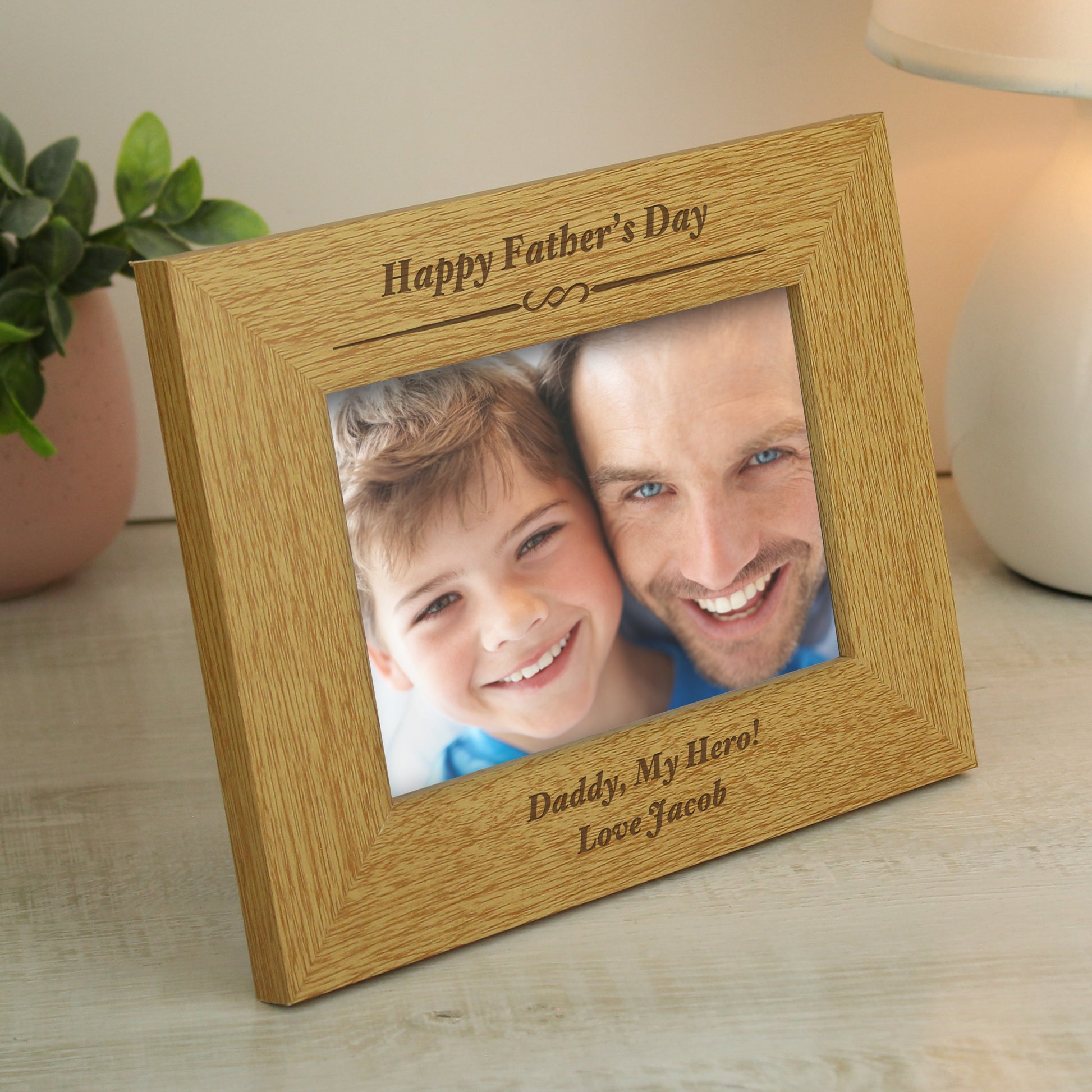 Personalised Formal 6x4 Landscape Oak Finish Photo Frame - MK&JD Gifts