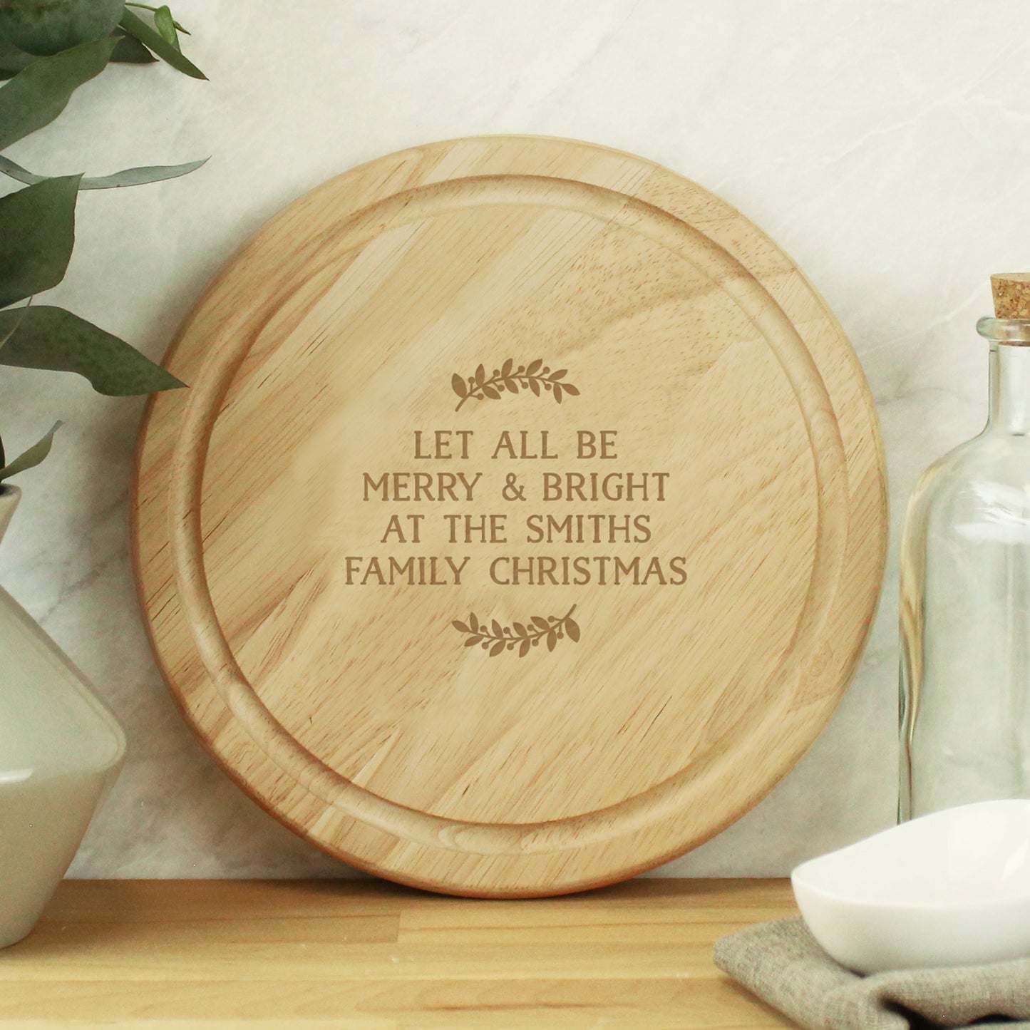 Personalised Wreath Chopping Board - MK&JD Gifts