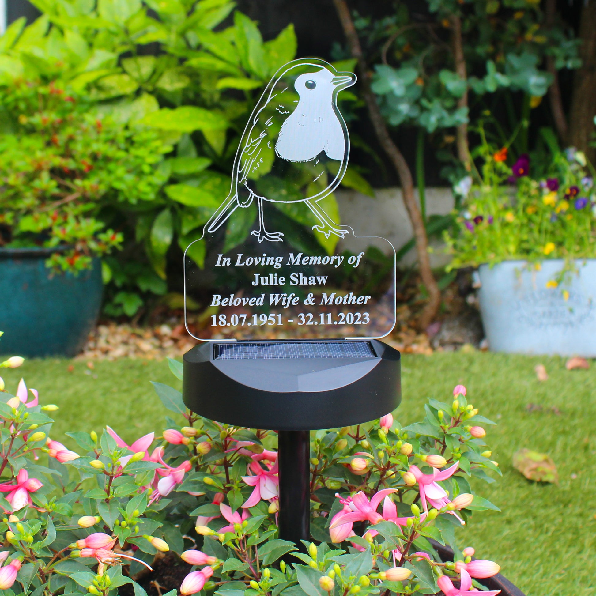 Personalised Robin Memorial Outdoor Solar Light - MK&JD Gifts