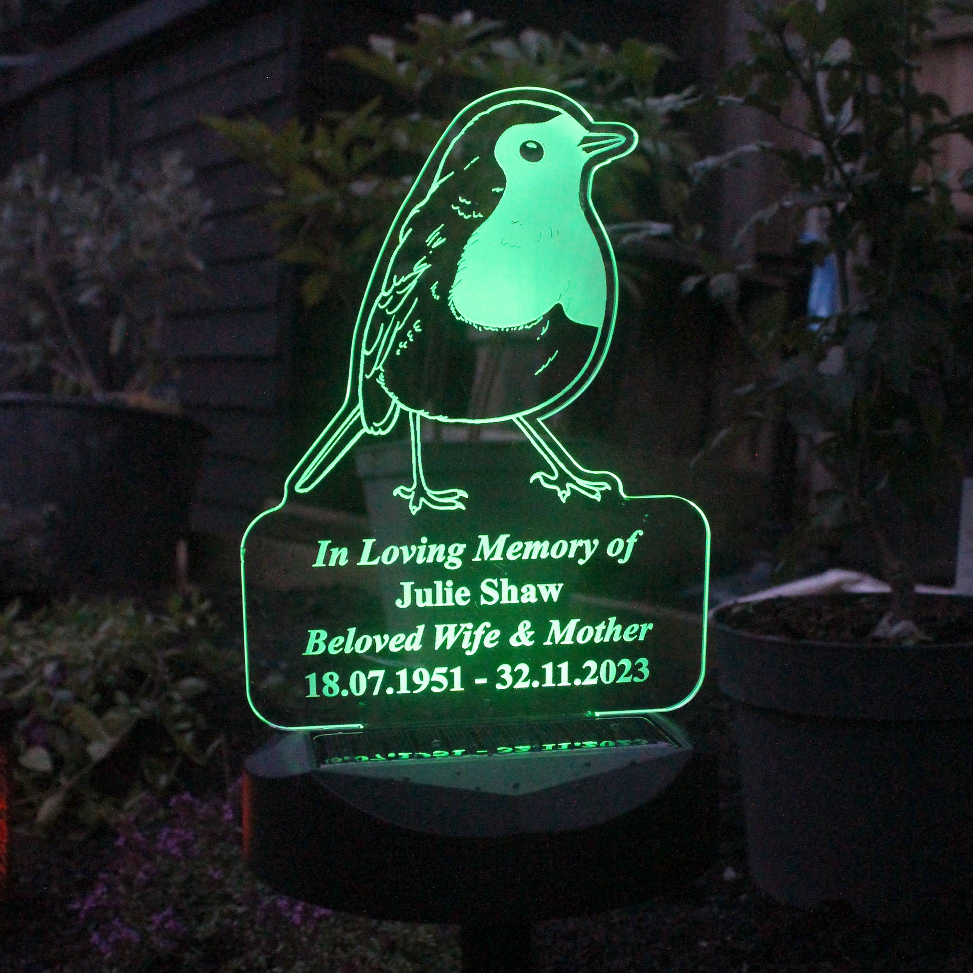 Personalised Robin Memorial Outdoor Solar Light - MK&JD Gifts
