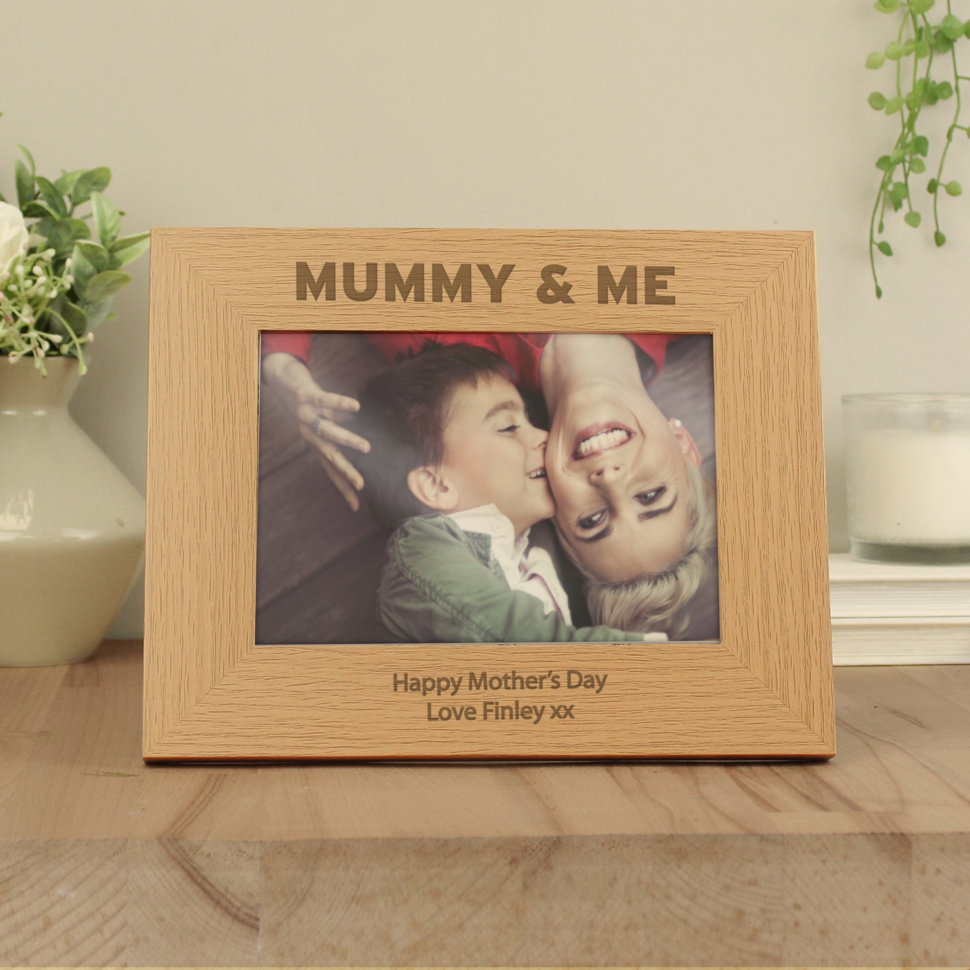 Personalised Mummy & Me 5x7 Landscape Oak Finish Photo Frame - MK&JD Gifts