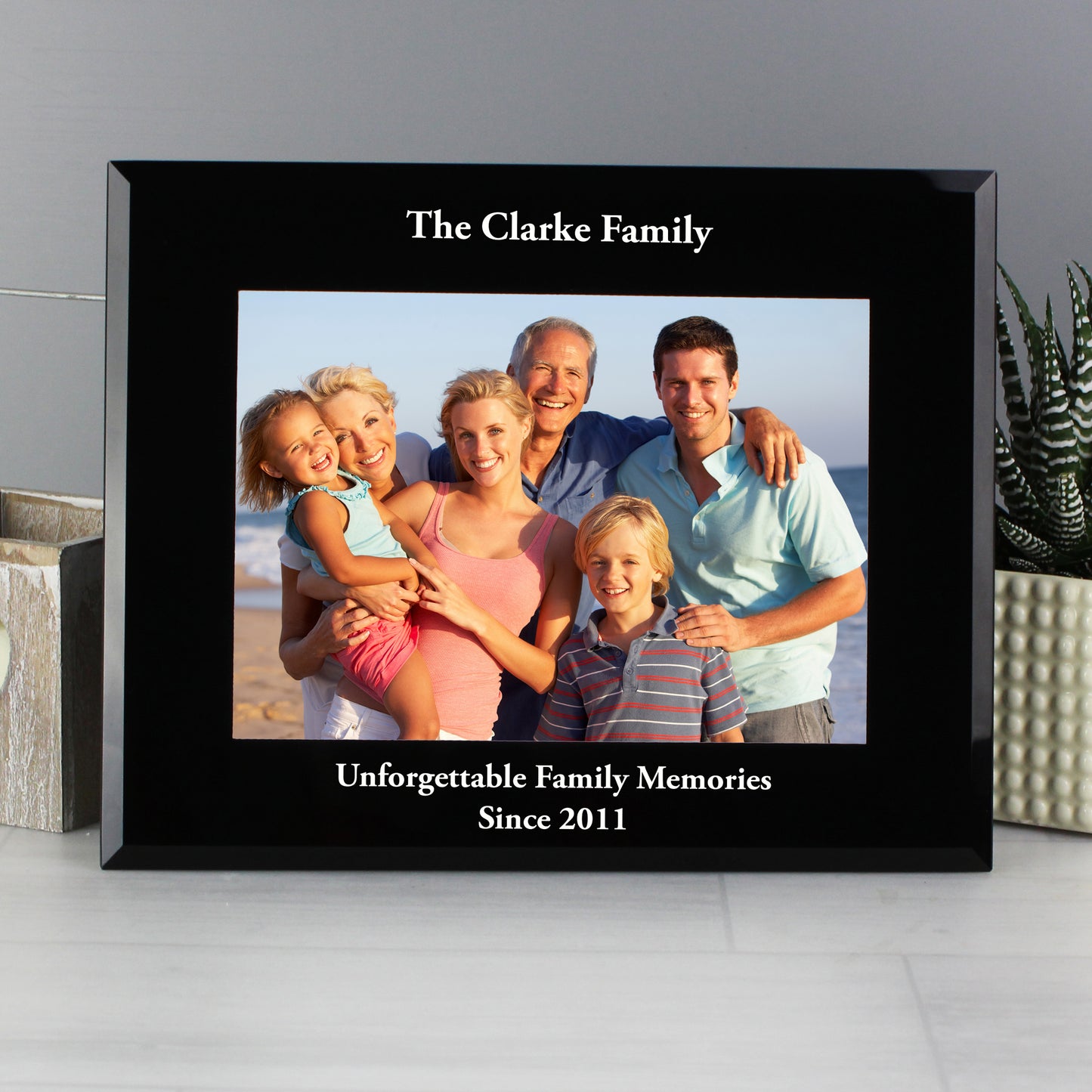 Personalised 5x7 Landscape Black Glass Photo Frame - MK&JD Gifts