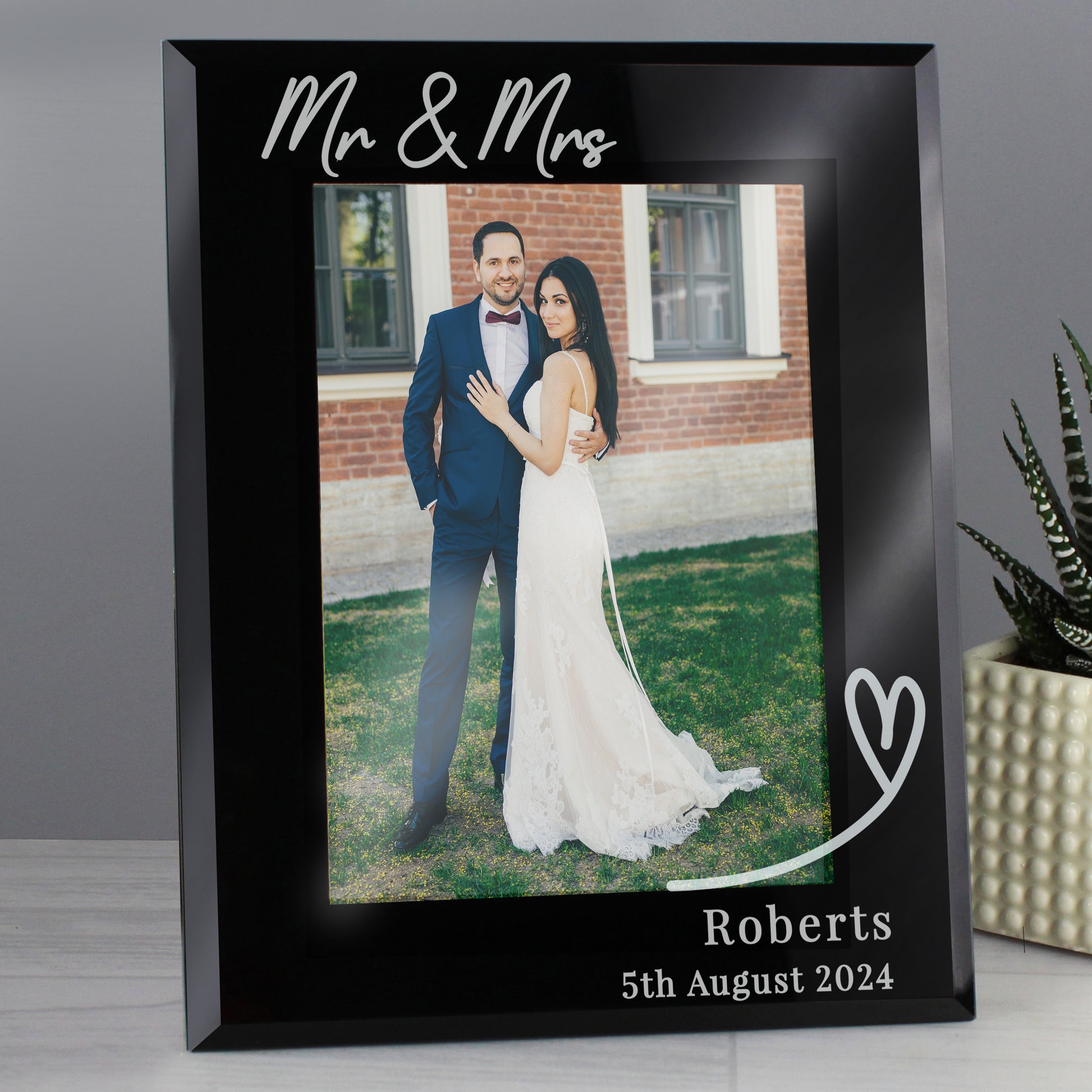 Personalised Heart Black Glass 7x5 Photo Frame - MK&JD Gifts