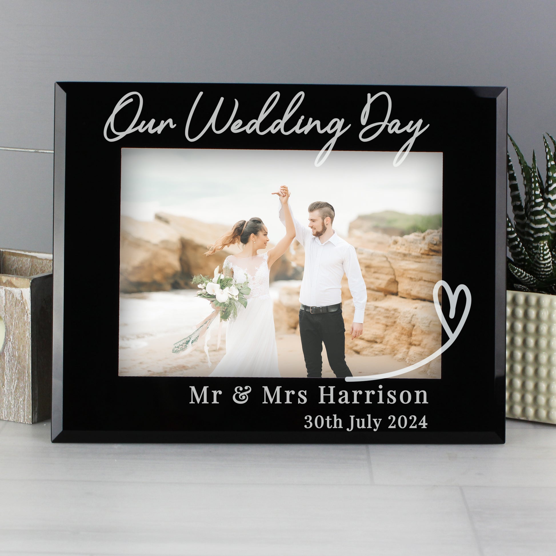 Personalised Heart Black Glass 5x7 Photo Frame - MK&JD Gifts