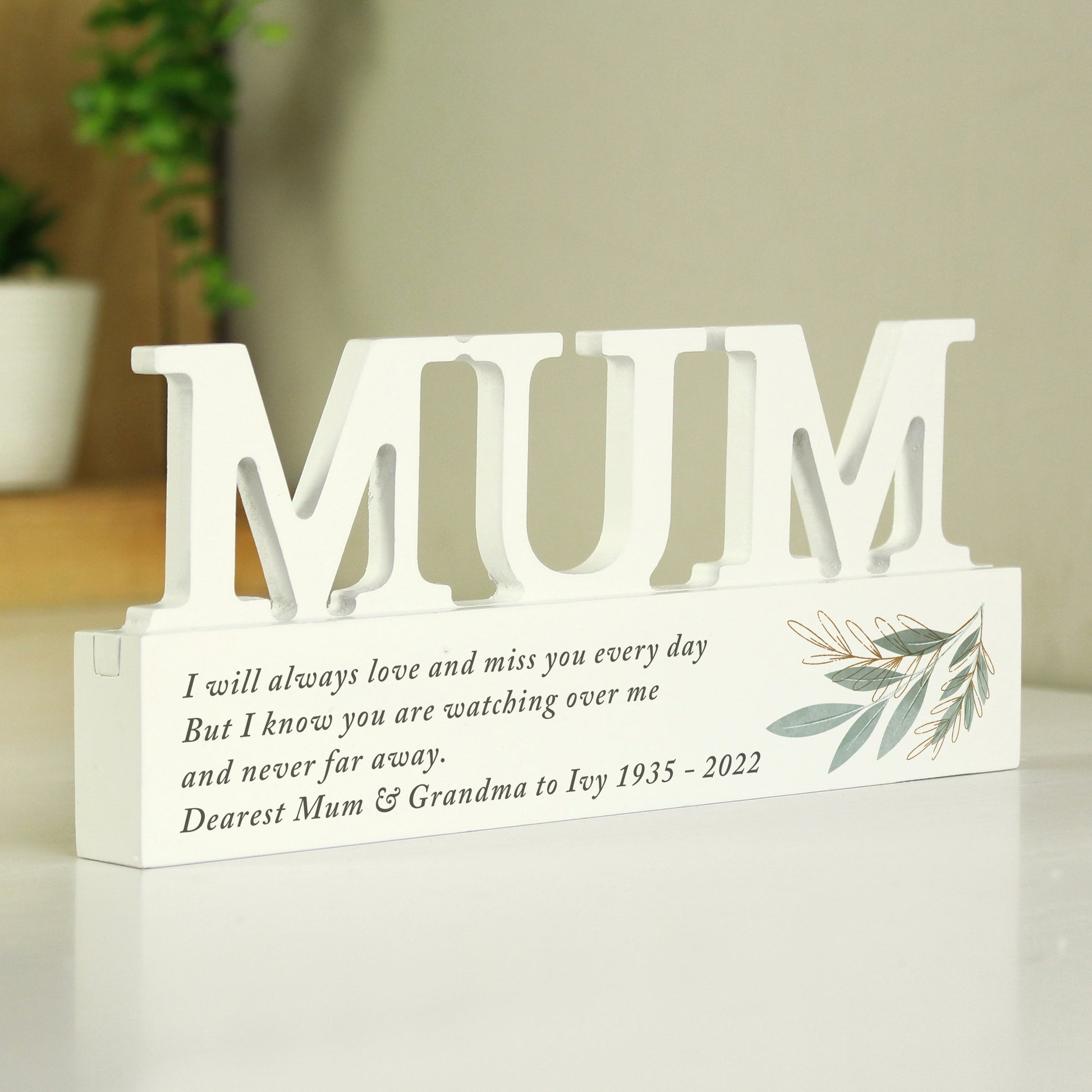 Personalised Botanical Wooden Mum Ornament - MK&JD Gifts