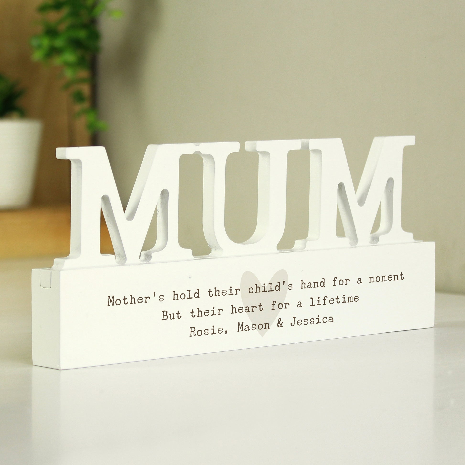 Personalised Free Text Heart Wooden Mum Ornament plaque - MK&JD Gifts