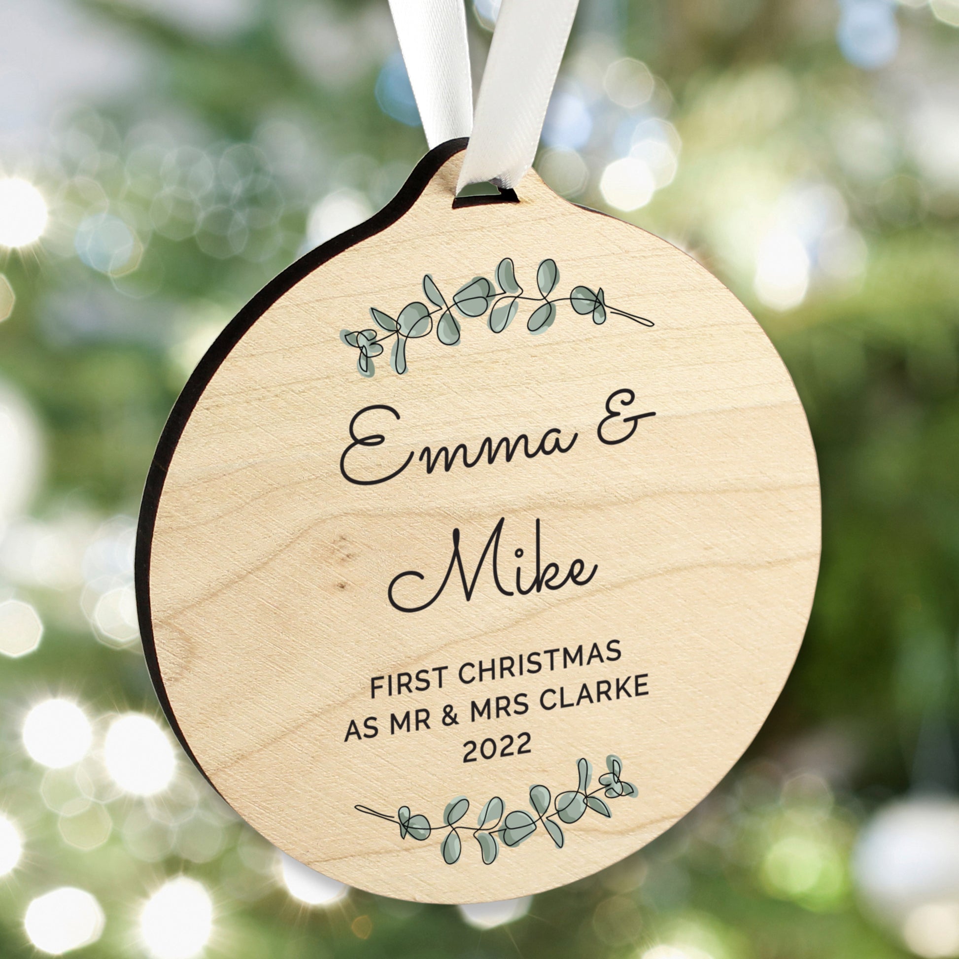 Personalised Botanical Round Wooden Decoration - MK&JD Gifts
